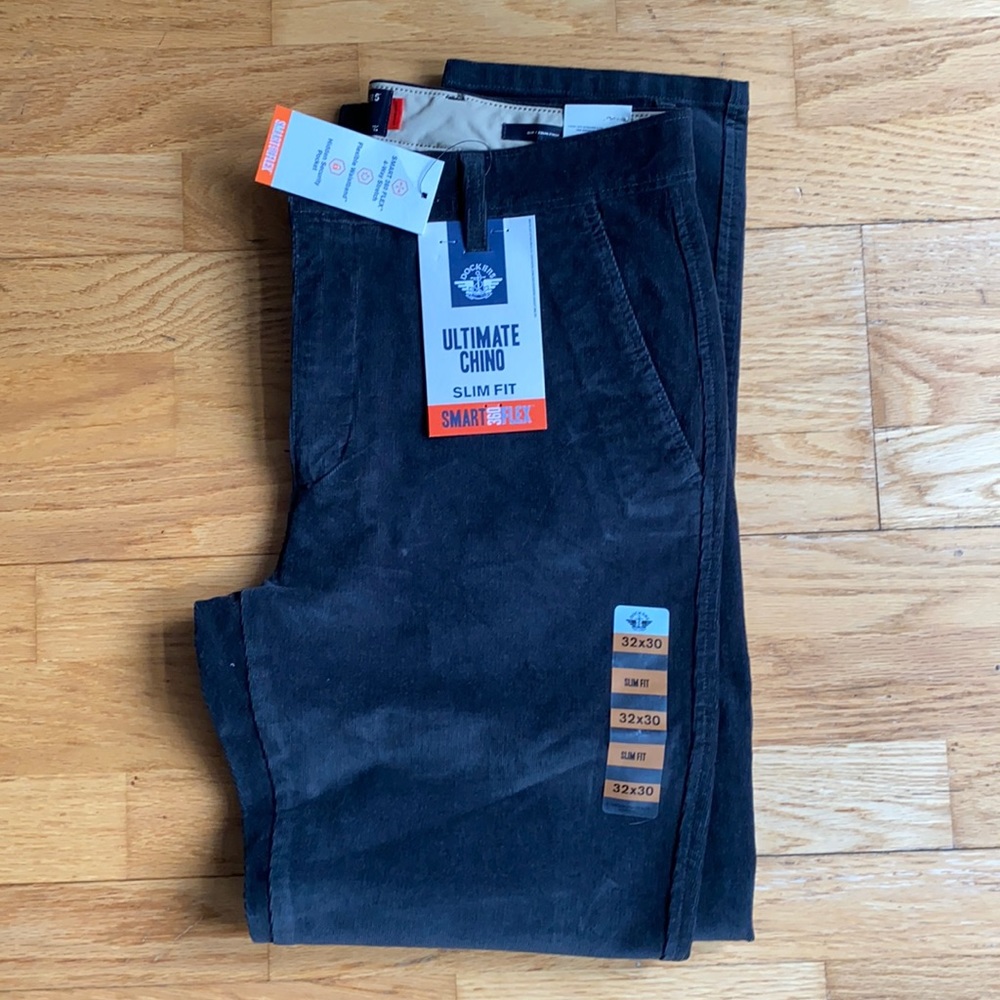 NWT men’s slim fit corduroy pants.